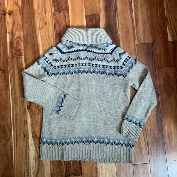 Ladies Small Zip Up Sweater - Picture 2 of 6